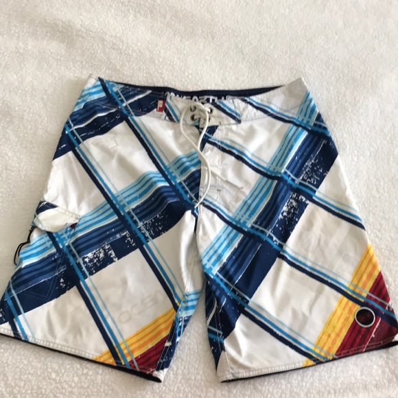 Men’s beach trunks - Picture 1 of 5